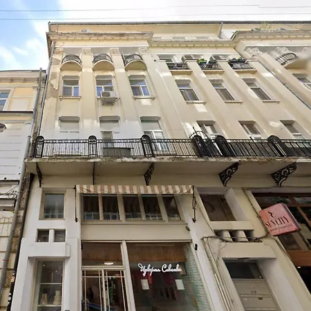 Charming 2bdr In Historic Center With Parking Sofia
