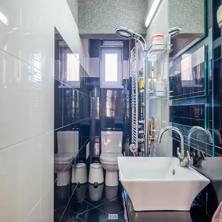 Charming 2bdr In Historic Center With Parking * ソフィア