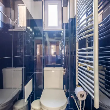 Charming 2bdr In Historic Center With Parking Lejlighed