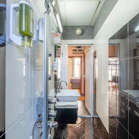 Charming 2bdr In Historic Center With Parking *