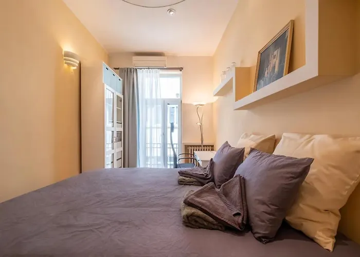 Charming 2bdr In Historic Center With Parking