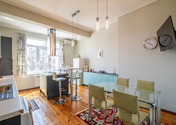 Charming 2bdr In Historic Center With Parking Sofia