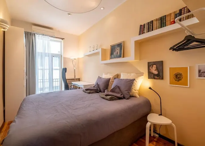 Apartament Charming 2bdr In Historic Center With Parking