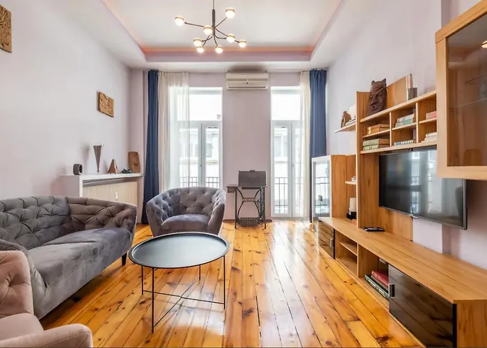 Διαμέρισμα Charming 2bdr In Historic Center With Parking