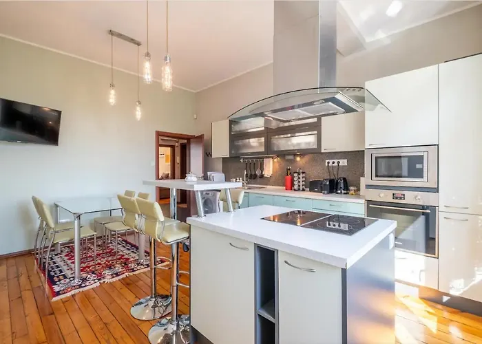 Διαμέρισμα Charming 2bdr In Historic Center With Parking *